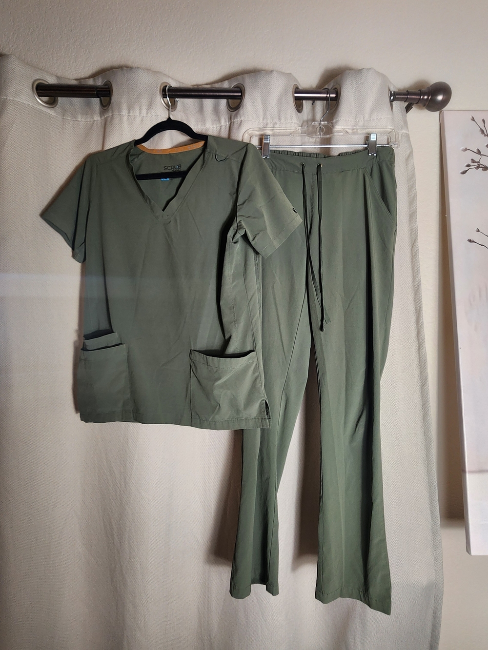 Smart Scrubs Olive Green Women's Scrub Set Pants & Top